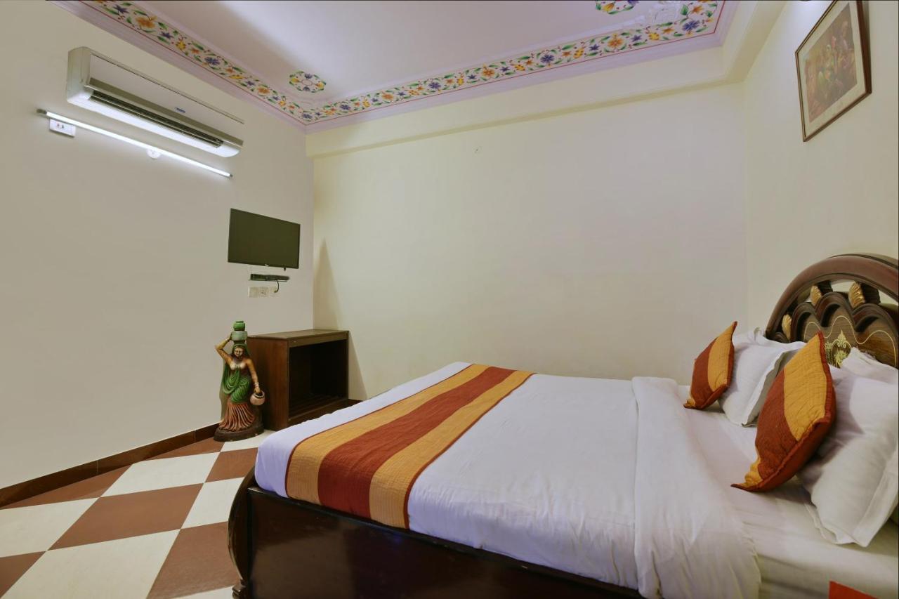 Hotel Capital O 2262 Heritage Jaipur