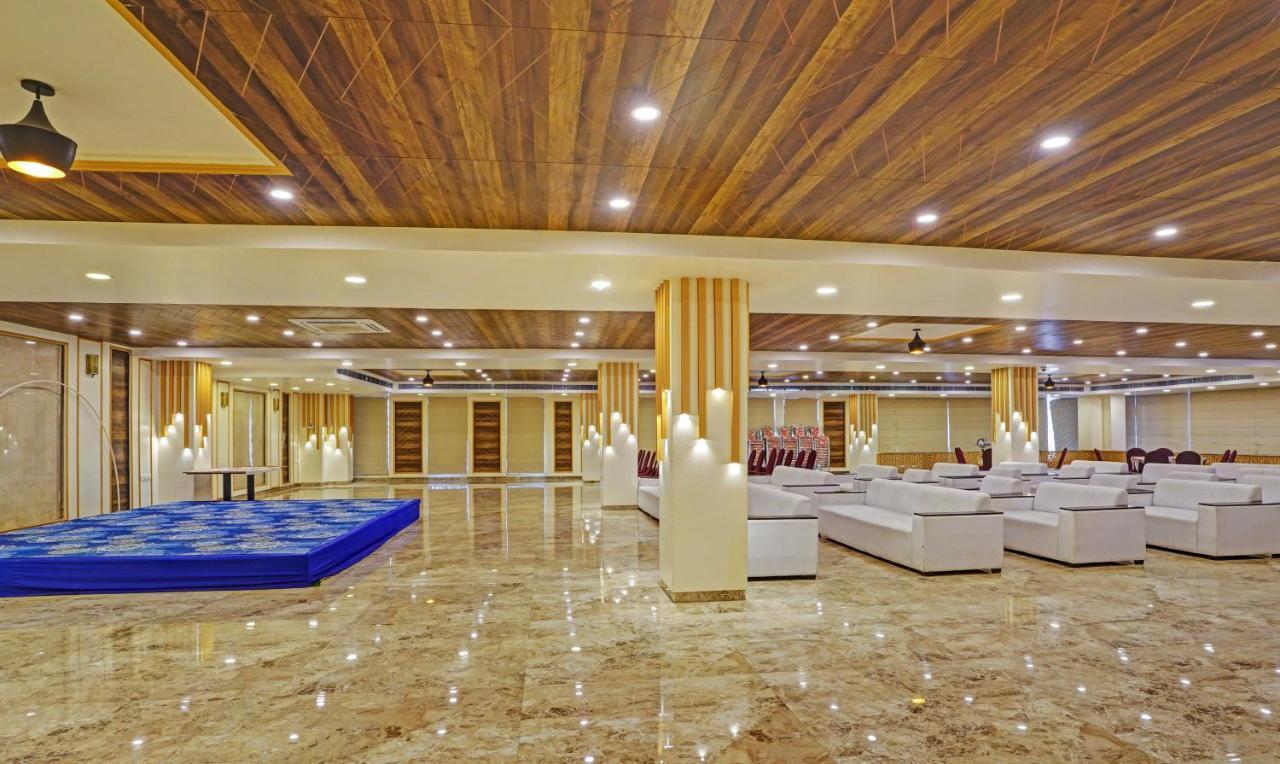 Sanskar Prime Hotel 3*