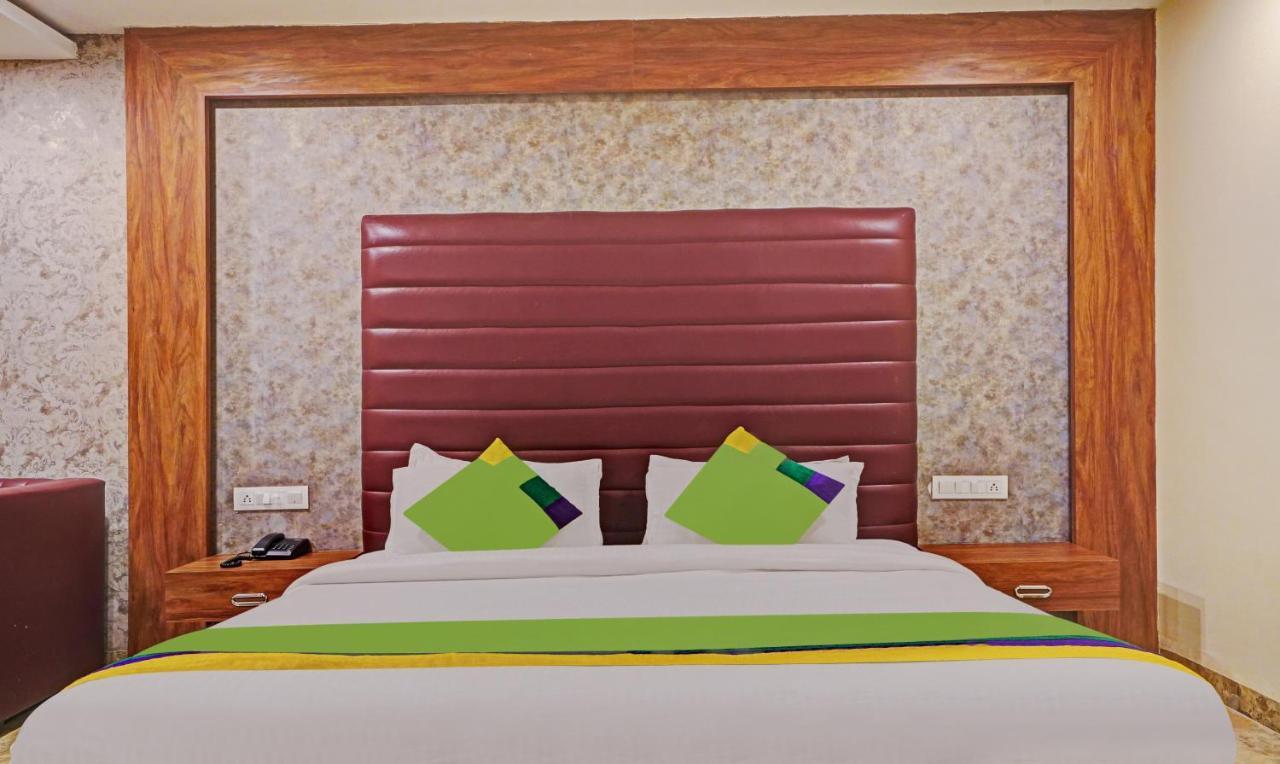 Sanskar Prime Hotel 3*