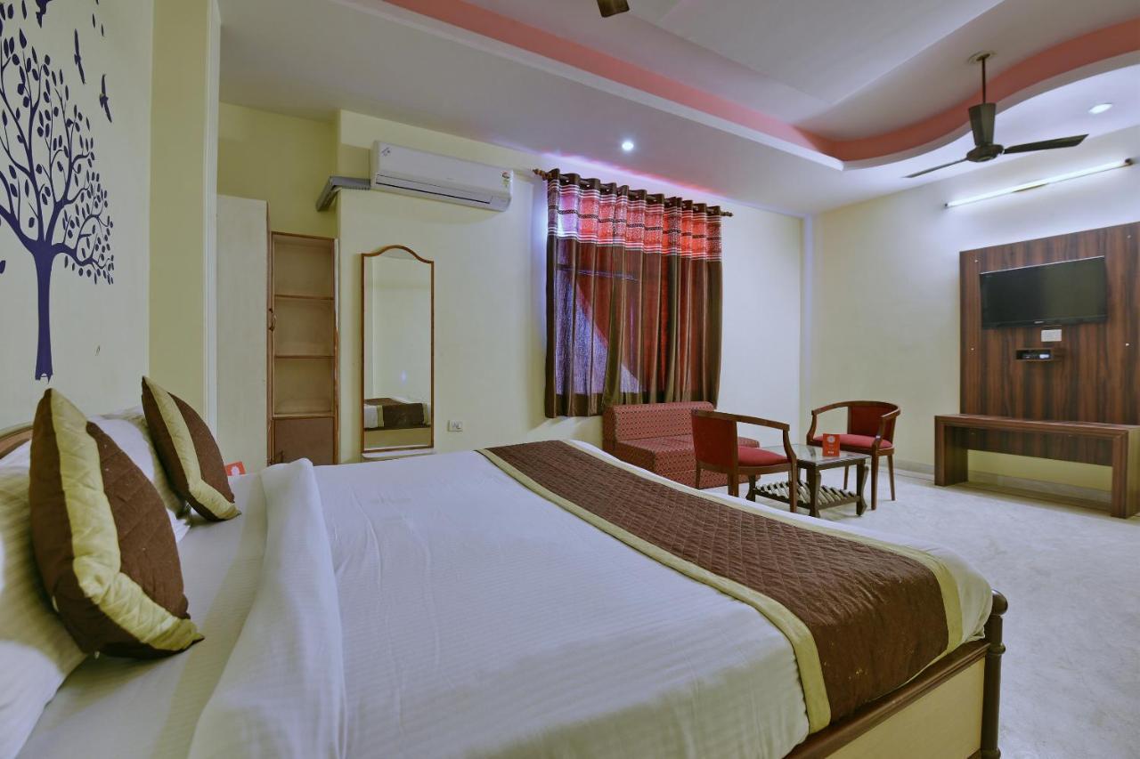 Collection O 7238 Mansarovar Palace 3*