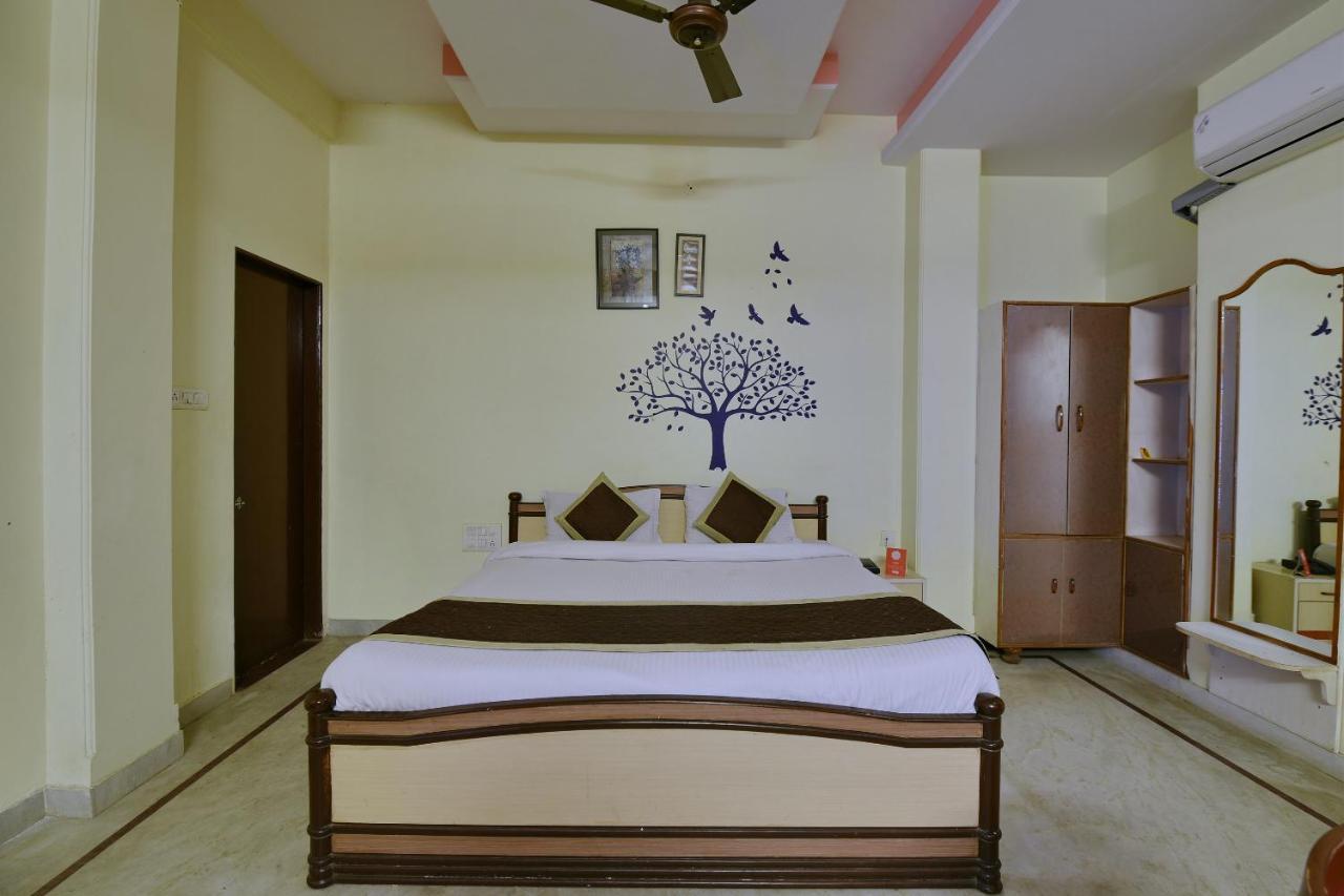 Collection O 7238 Mansarovar Palace 3* Jaipur