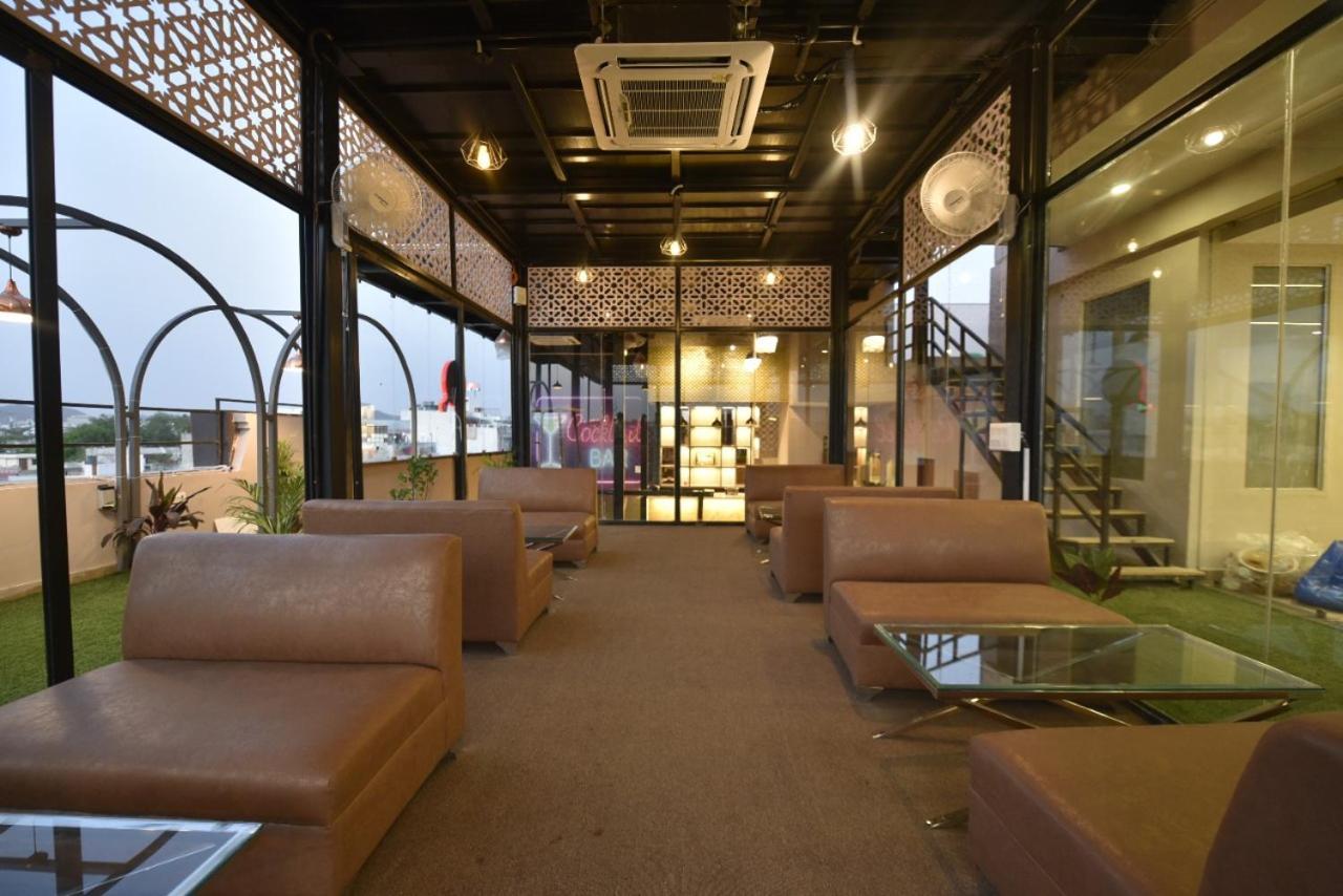 Hotel Crown Plaza Jaipur