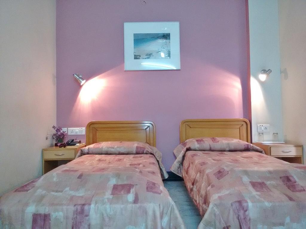 Starboard Bed & Breakfast 2*