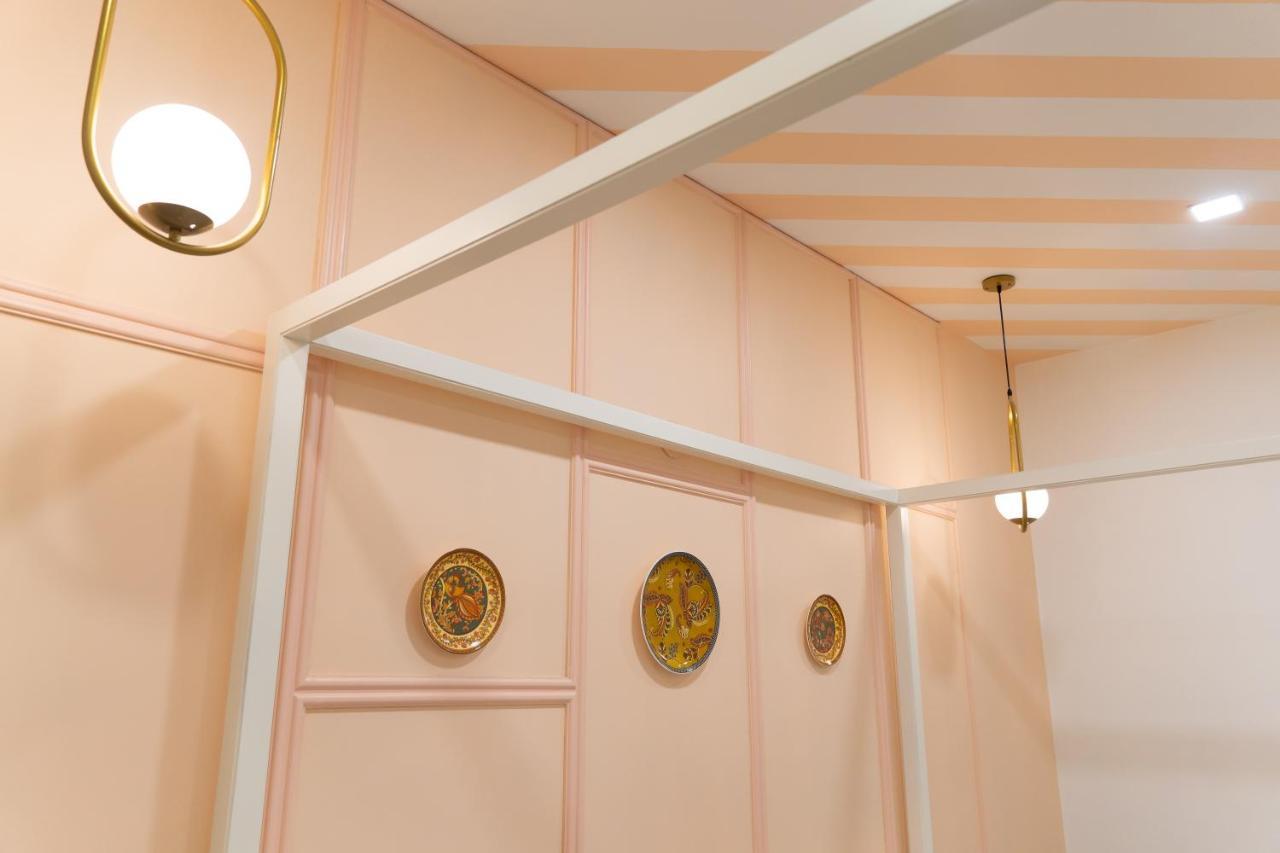 Luxury And Elegance With 2 Bedroom In *