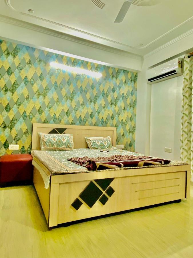 & Solanki Residency Apartment