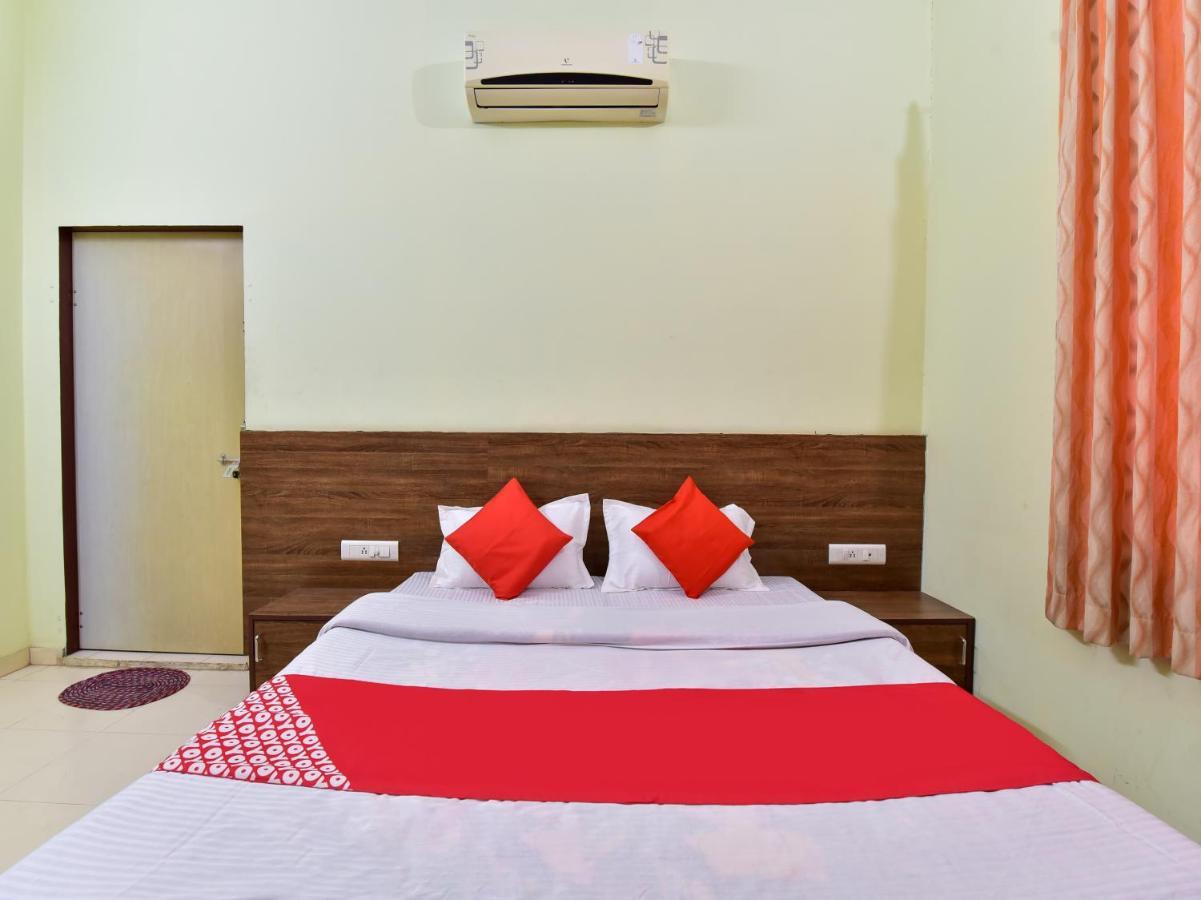 Oyo Sanskar Paradise Hotel