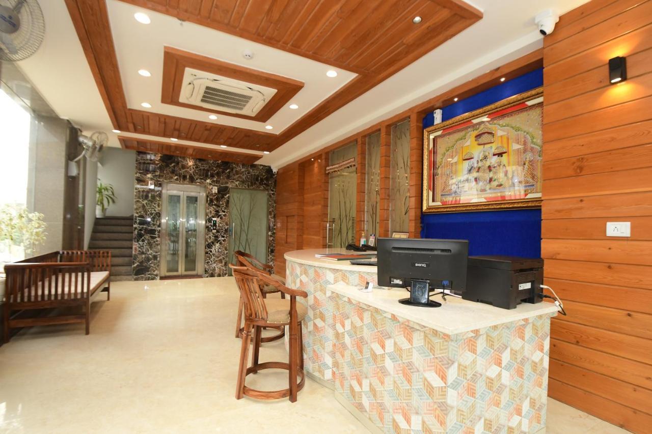 Life Hotel 3*