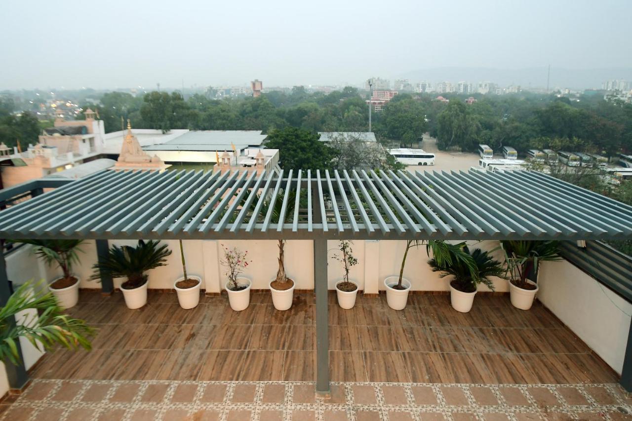 Life 3* Jaipur