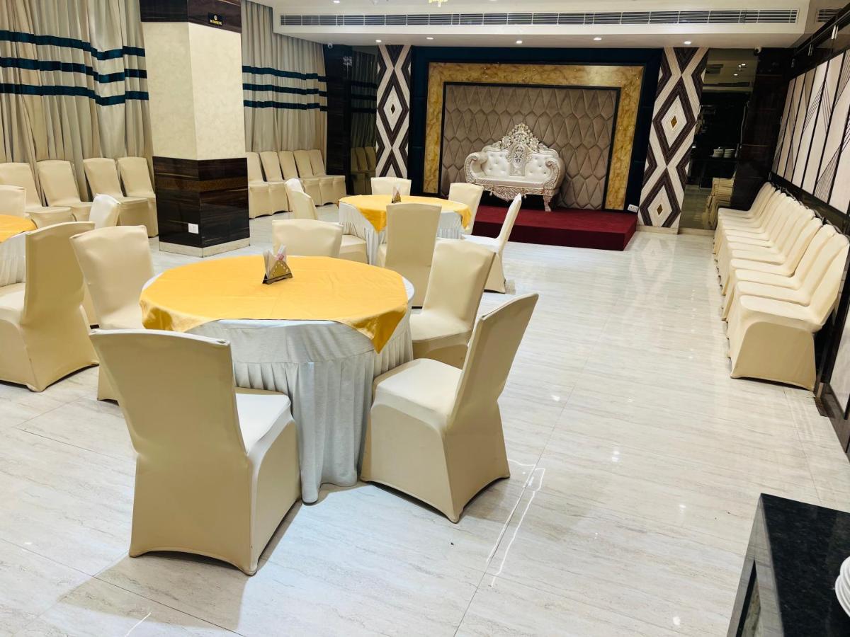 Roop Palace Hotel 3*