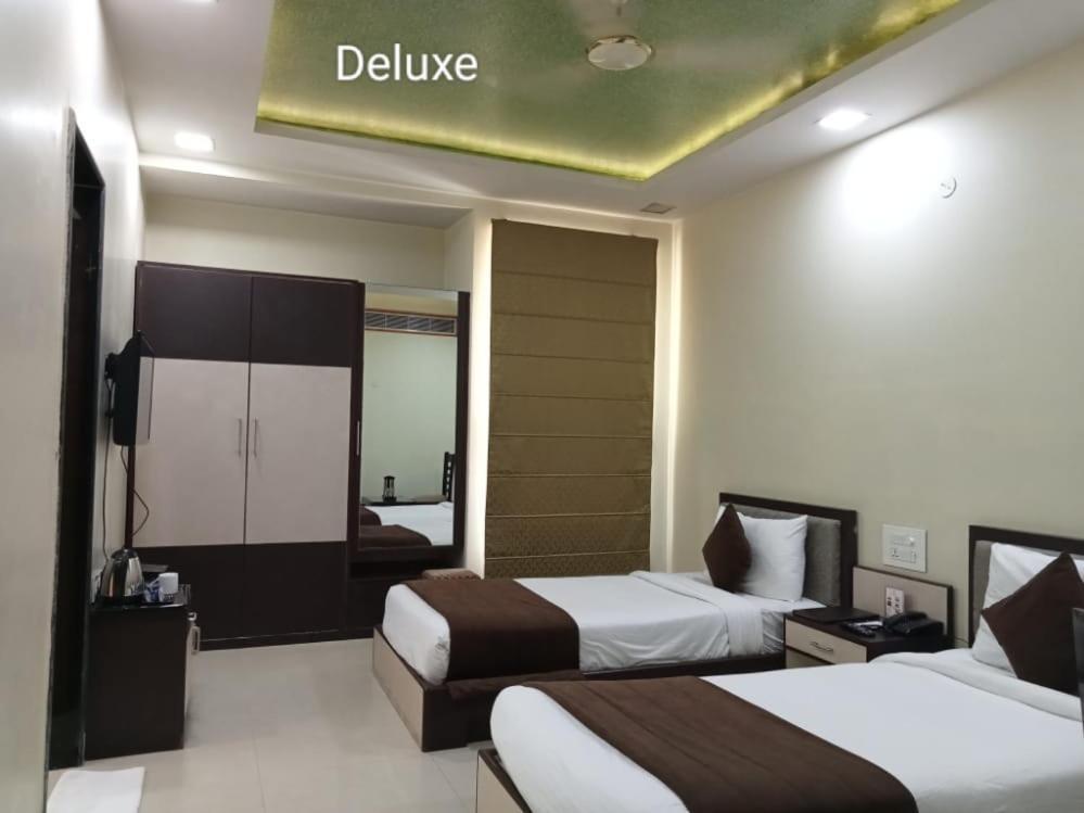 Hotel Yash Regency 3*