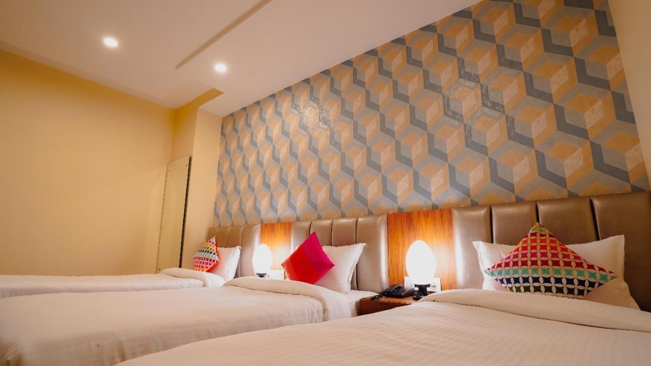 Sanskar Prime Hotel 3*