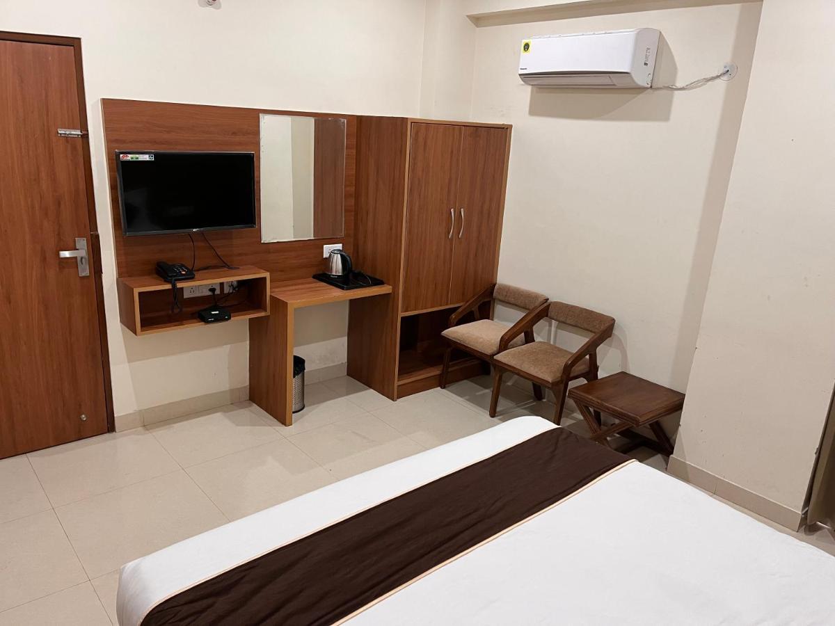 The Knights' 3* Jaipur