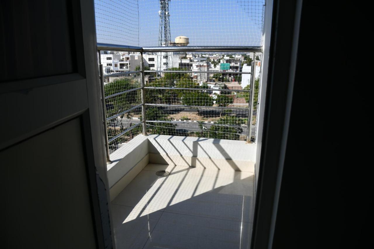 The Knights' 3* Jaipur