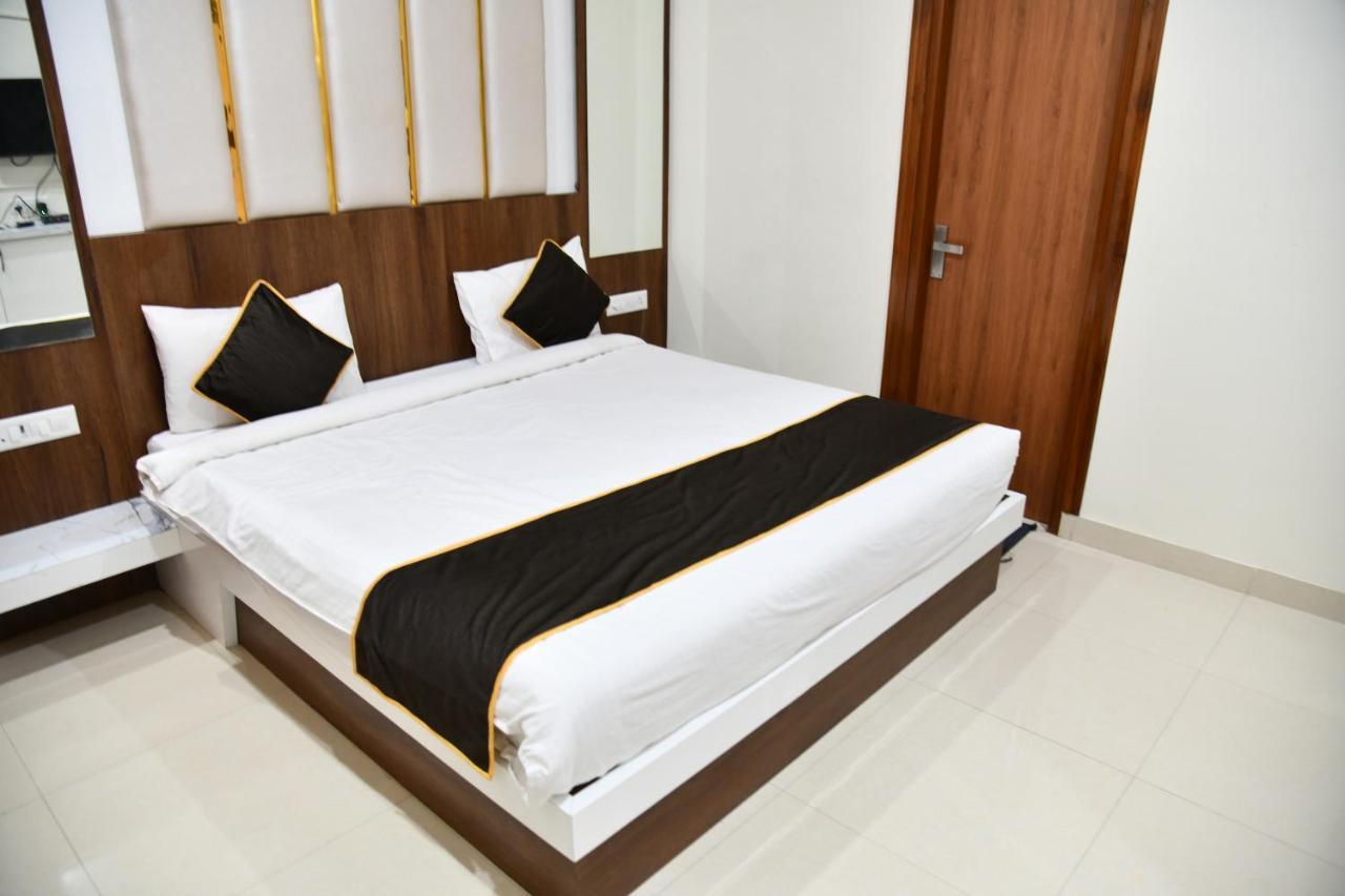 The Knights' Hotel 3*