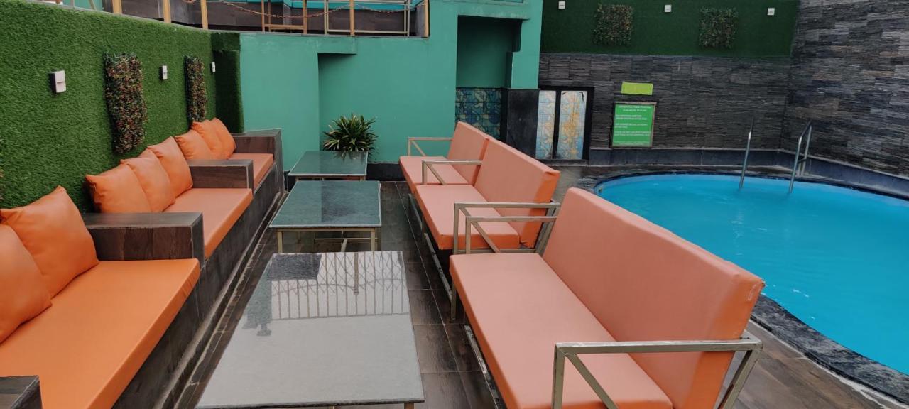 Souvenir Peppermint Hotel