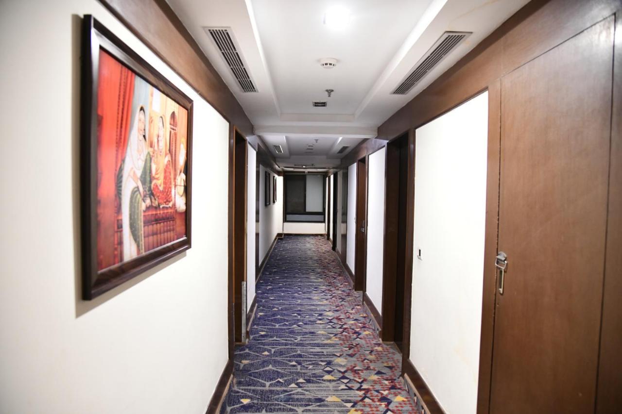 Souvenir Peppermint Hotel 3*