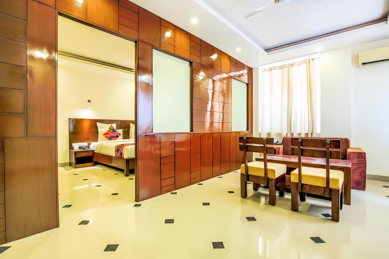 Capital O 11744 Heritage Heights Hotel Jaipur