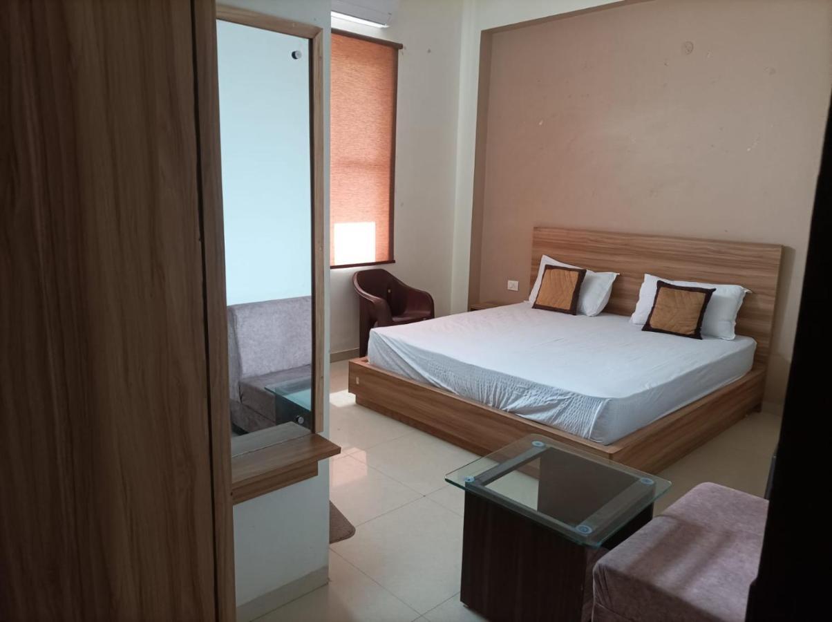 Hotel Oxus