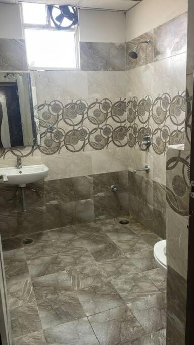 Luxurious Spacious 2 Bhk Apartment Jaipur