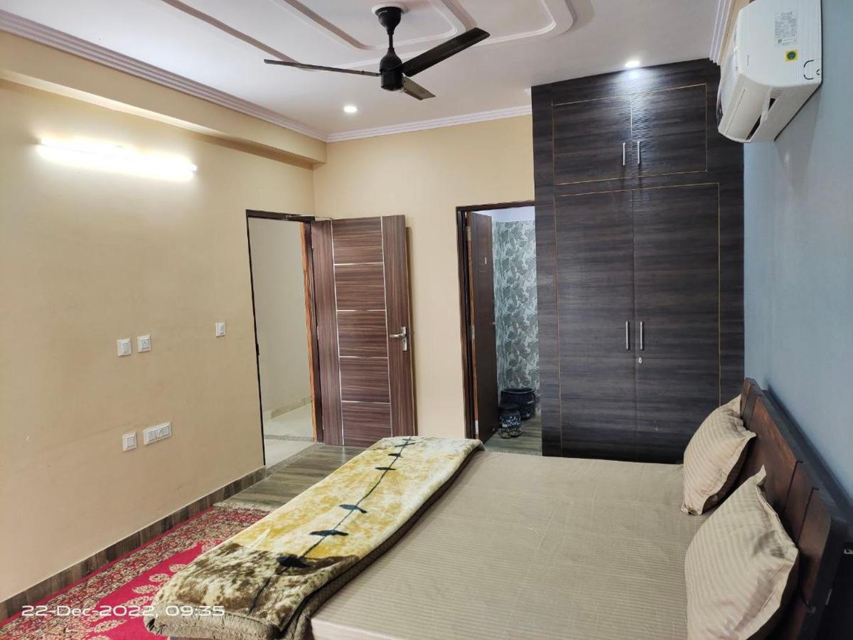 Homestay Osho Pg Monthly Paying Guest For Girls & Boys