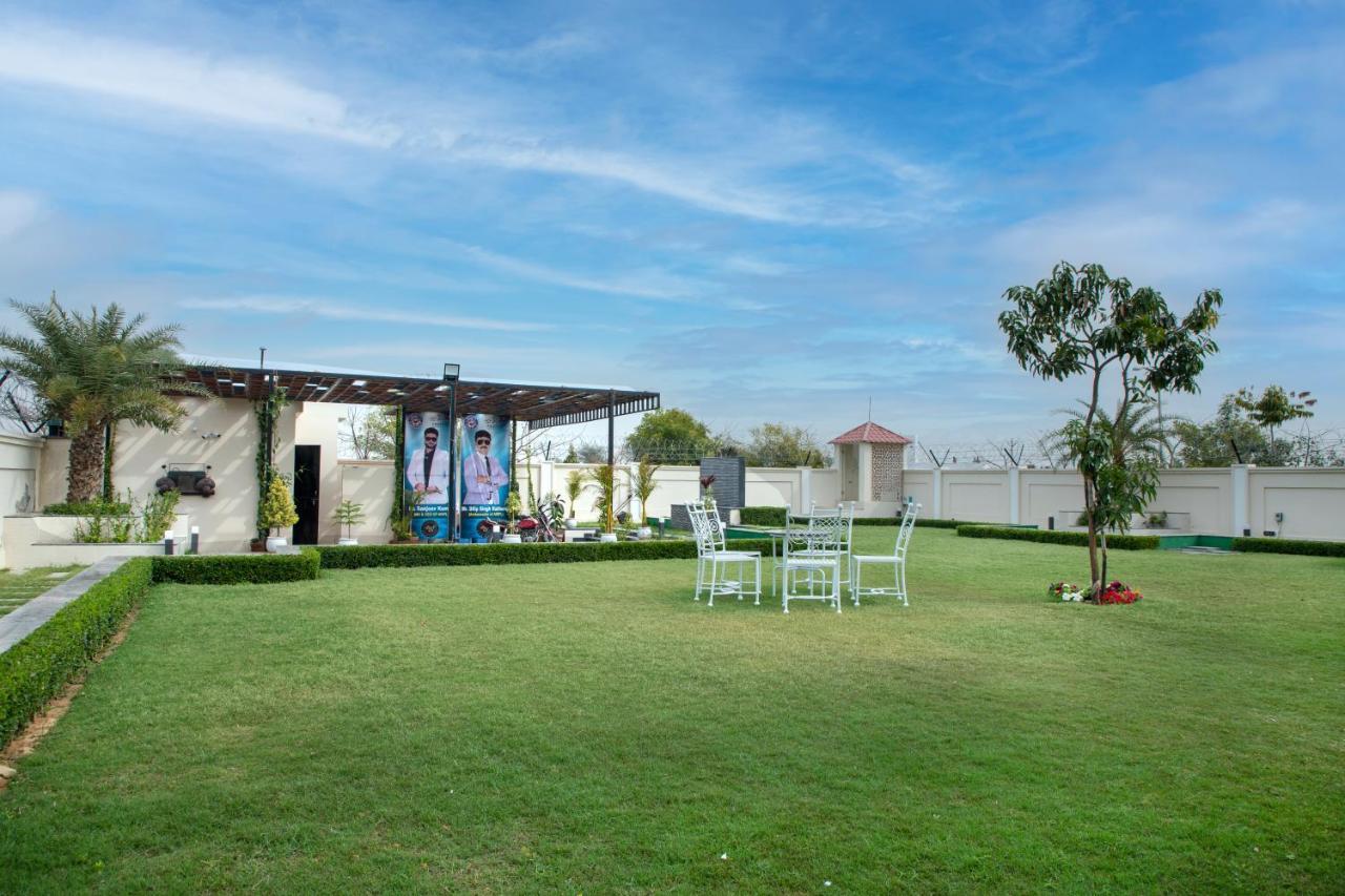 Farm House - 4 * Jaipur