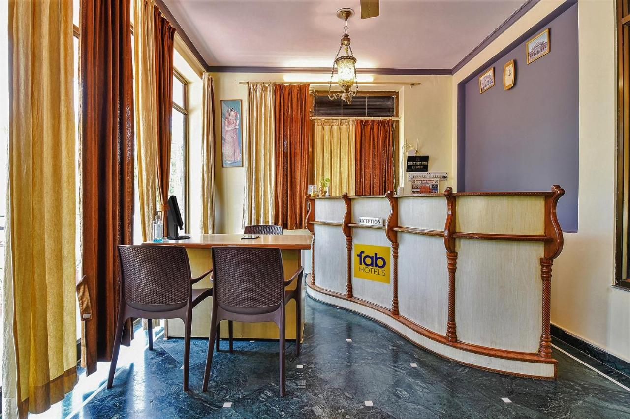 Hotel Fabexpress Anuja 3*