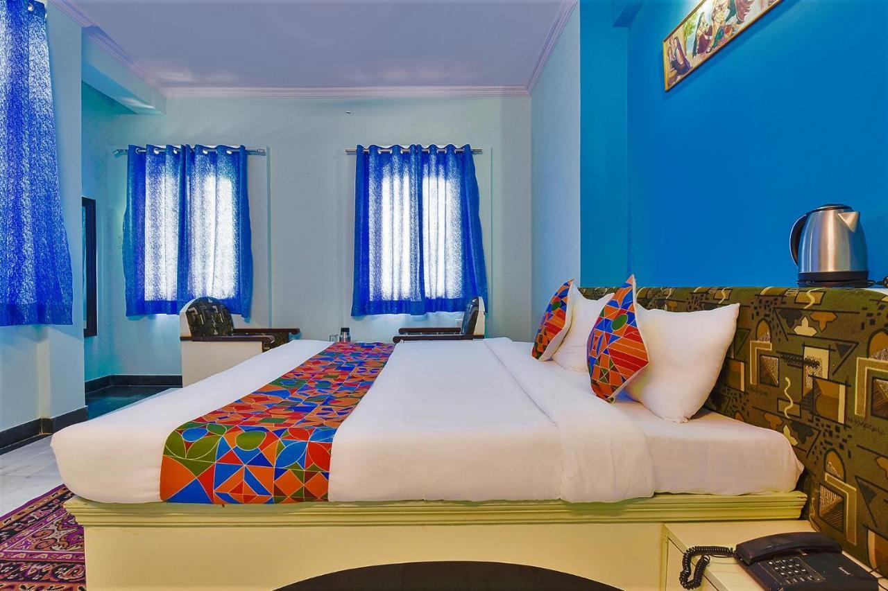 Fabexpress Anuja Hotel 3*