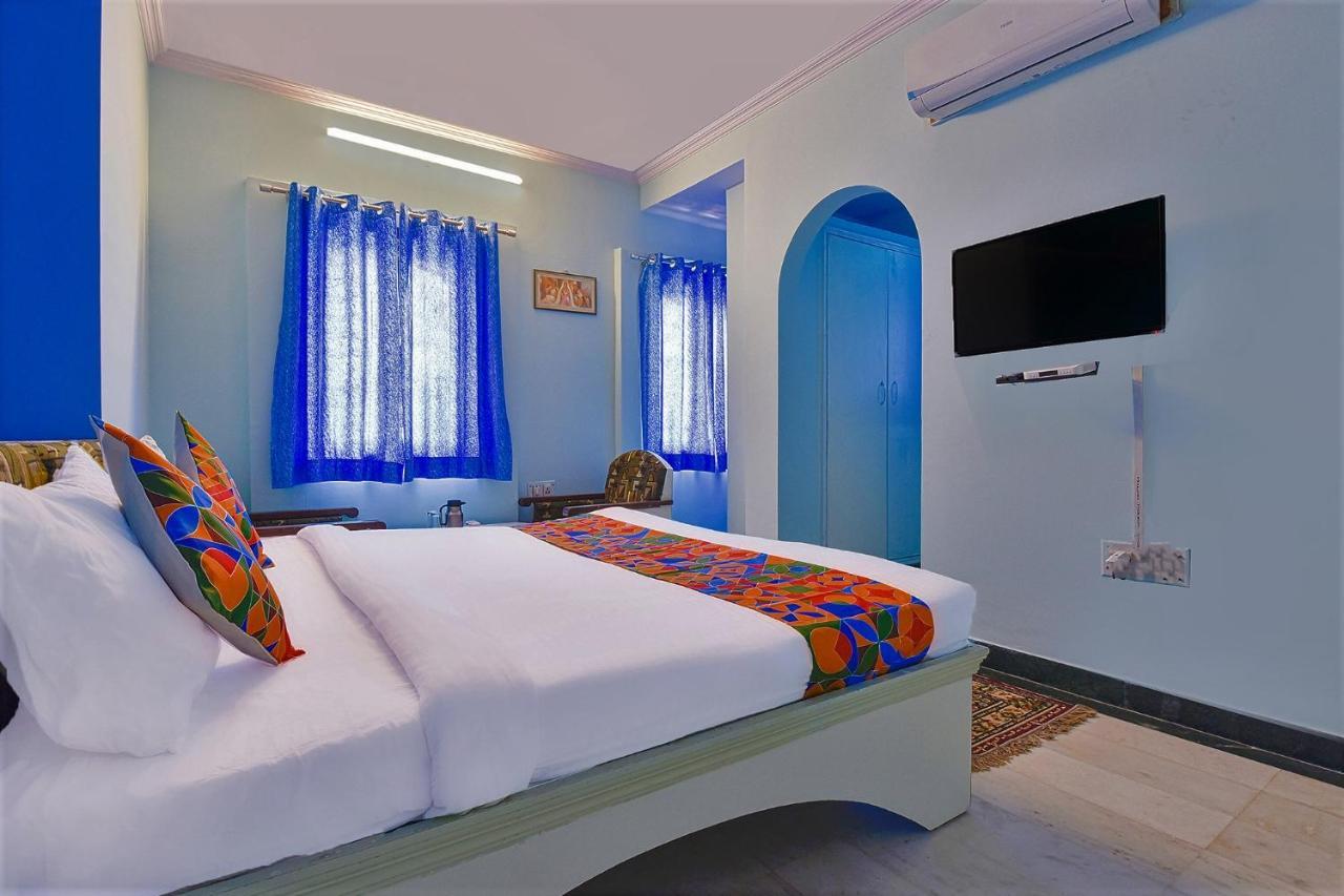 Fabexpress Anuja Hotel 3*