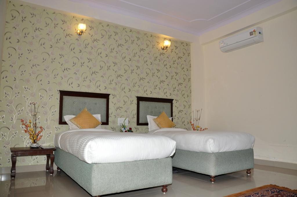 Heritage Village 5* Jaipur