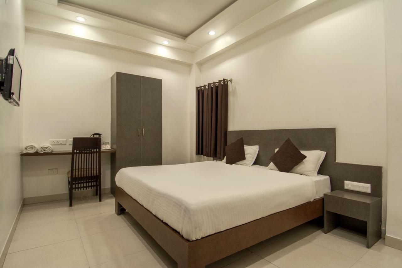 Metropolitan Hotel 3*