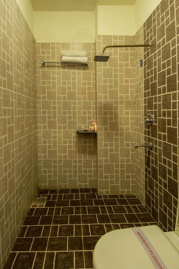 Metropolitan Hotel 3*