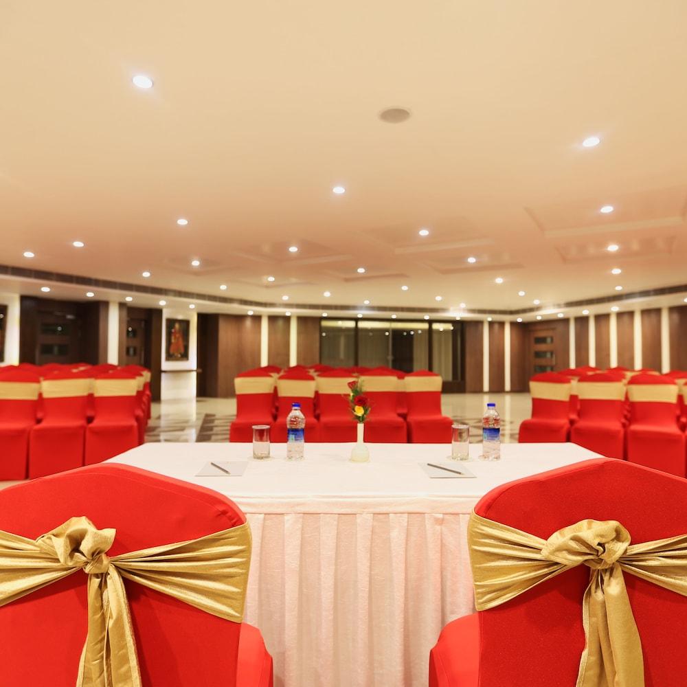 Lemon Tree Premier, 4* Jaipur