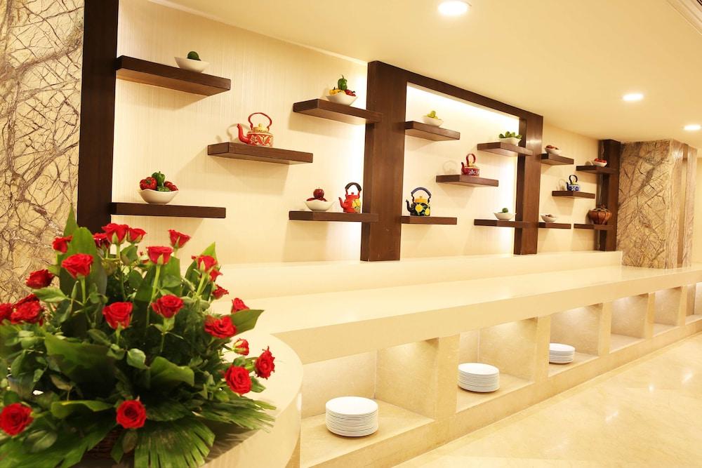 Lemon Tree Premier, Hotel 4*