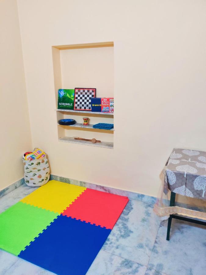 Luxurious 3bhk Urban Retreat Apartment *