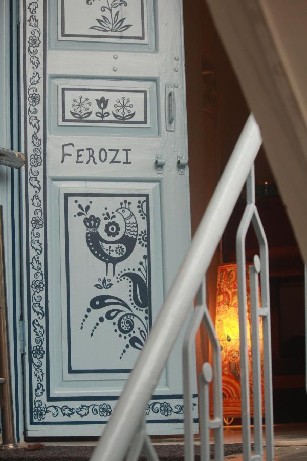 Homestay Ferozi House *