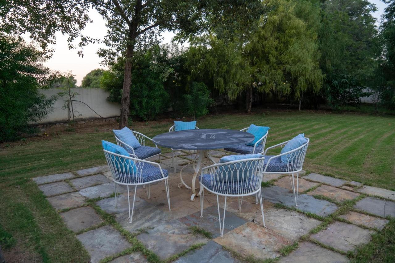 Naila Kothi - A Luxury Boutique Royal In *