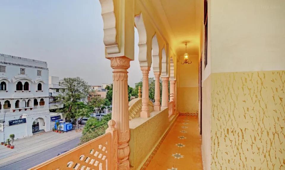 Hotel Utsav Niwas 3*