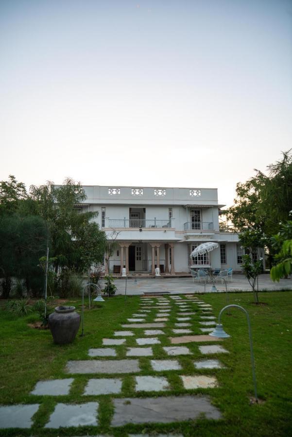 Bed & Breakfast Naila Kothi - A Luxury Boutique Royal In *