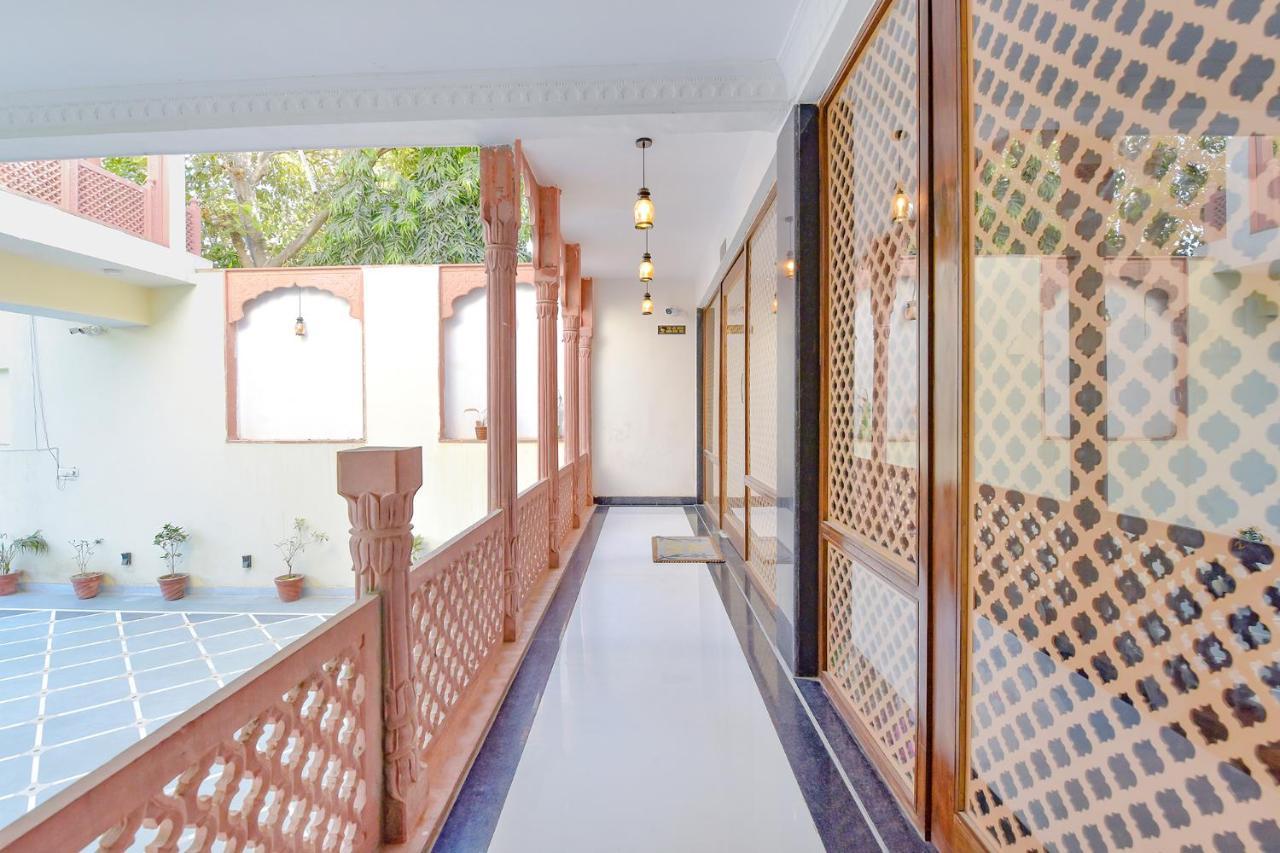 Fabhotel Jbs Heritage Hotel
