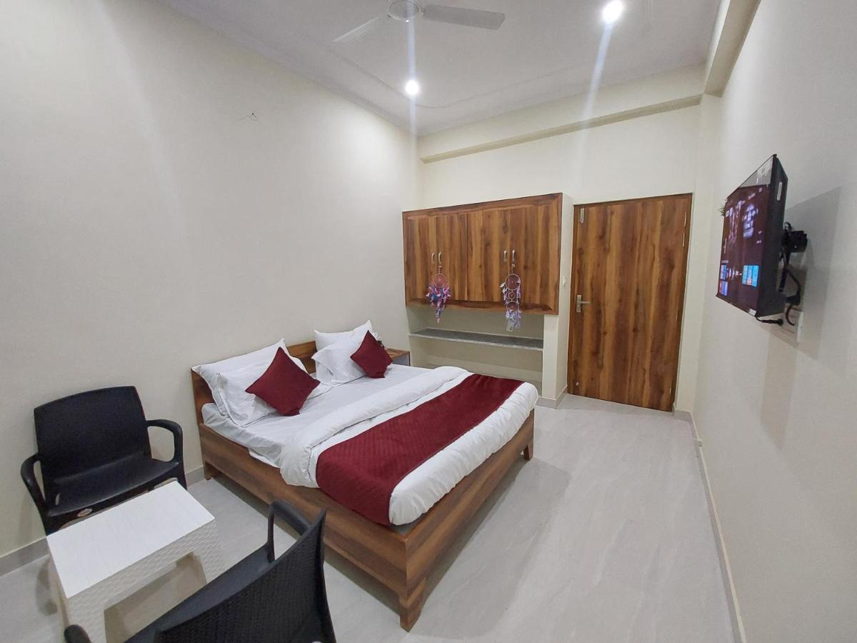 Hotel Homewood Near Airport 4*