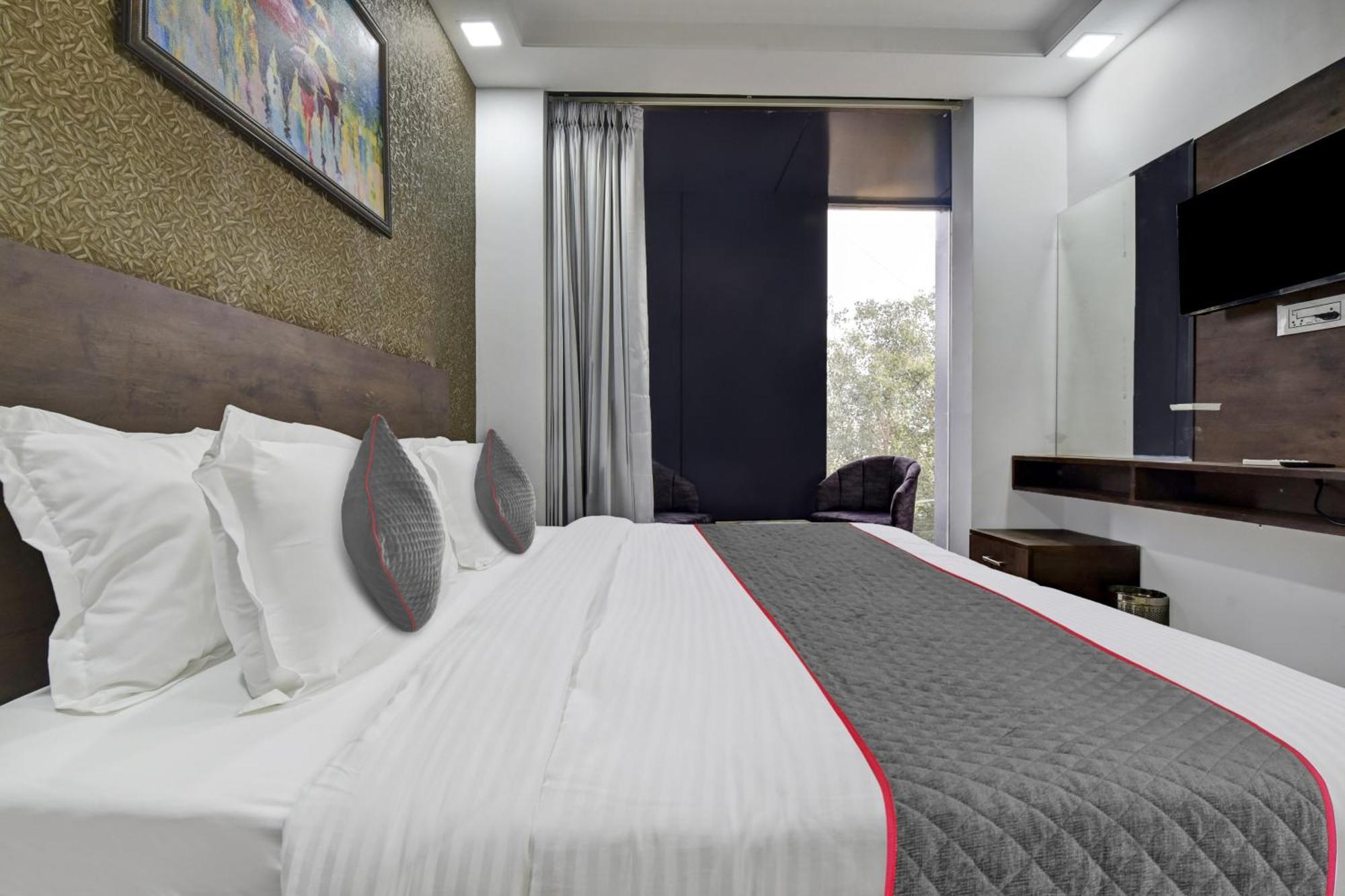 O Priyaj Hotel 3*