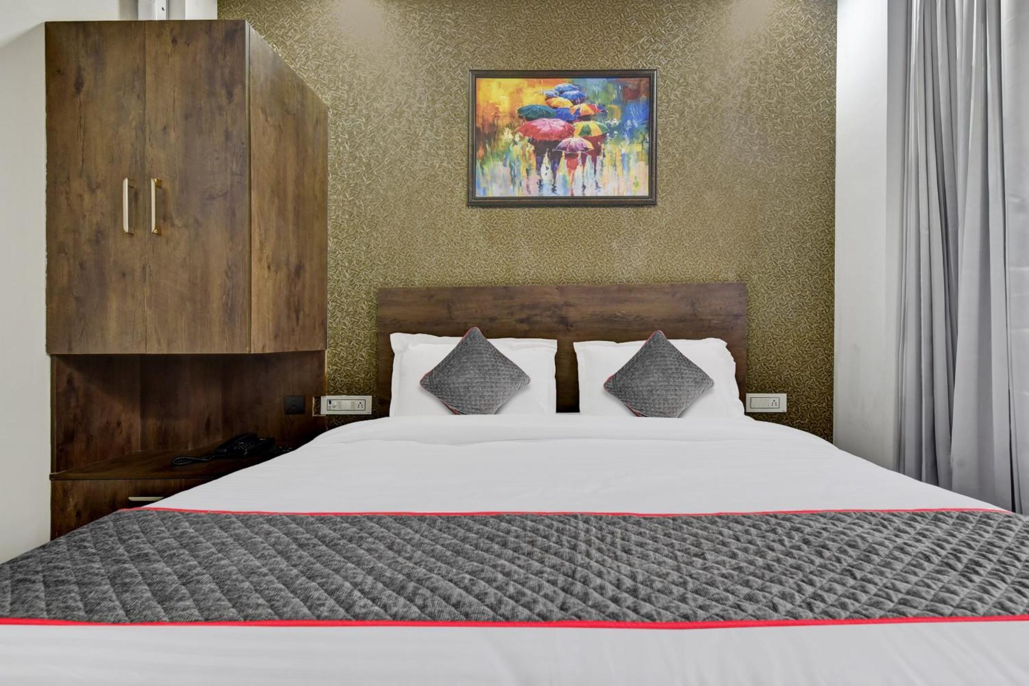 O Priyaj Hotel 3*