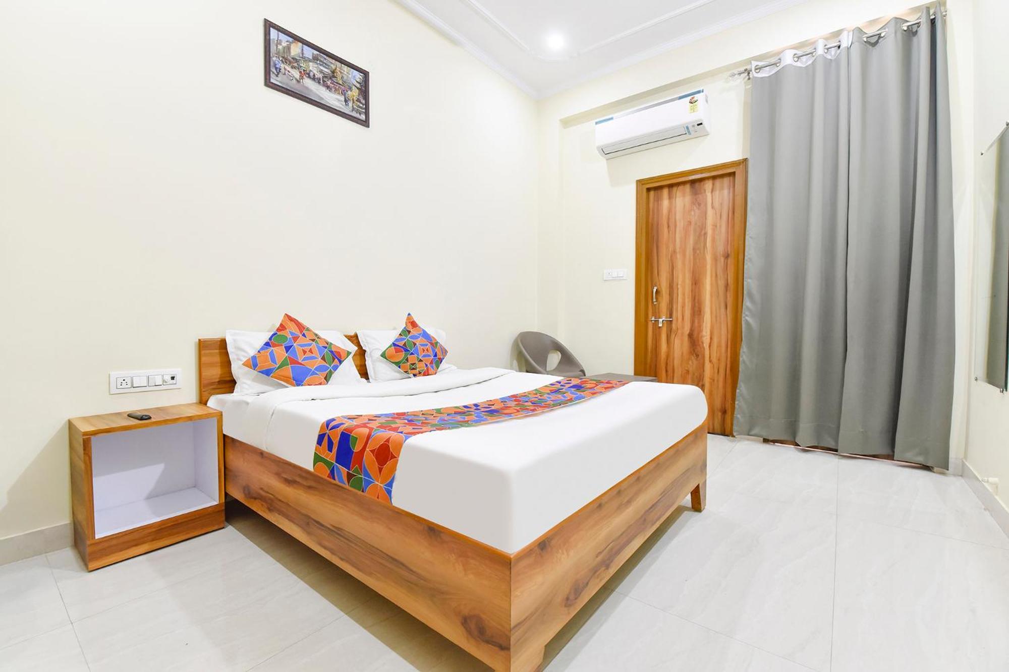 Oyo 82116 24a 7 Living 3* Jaipur