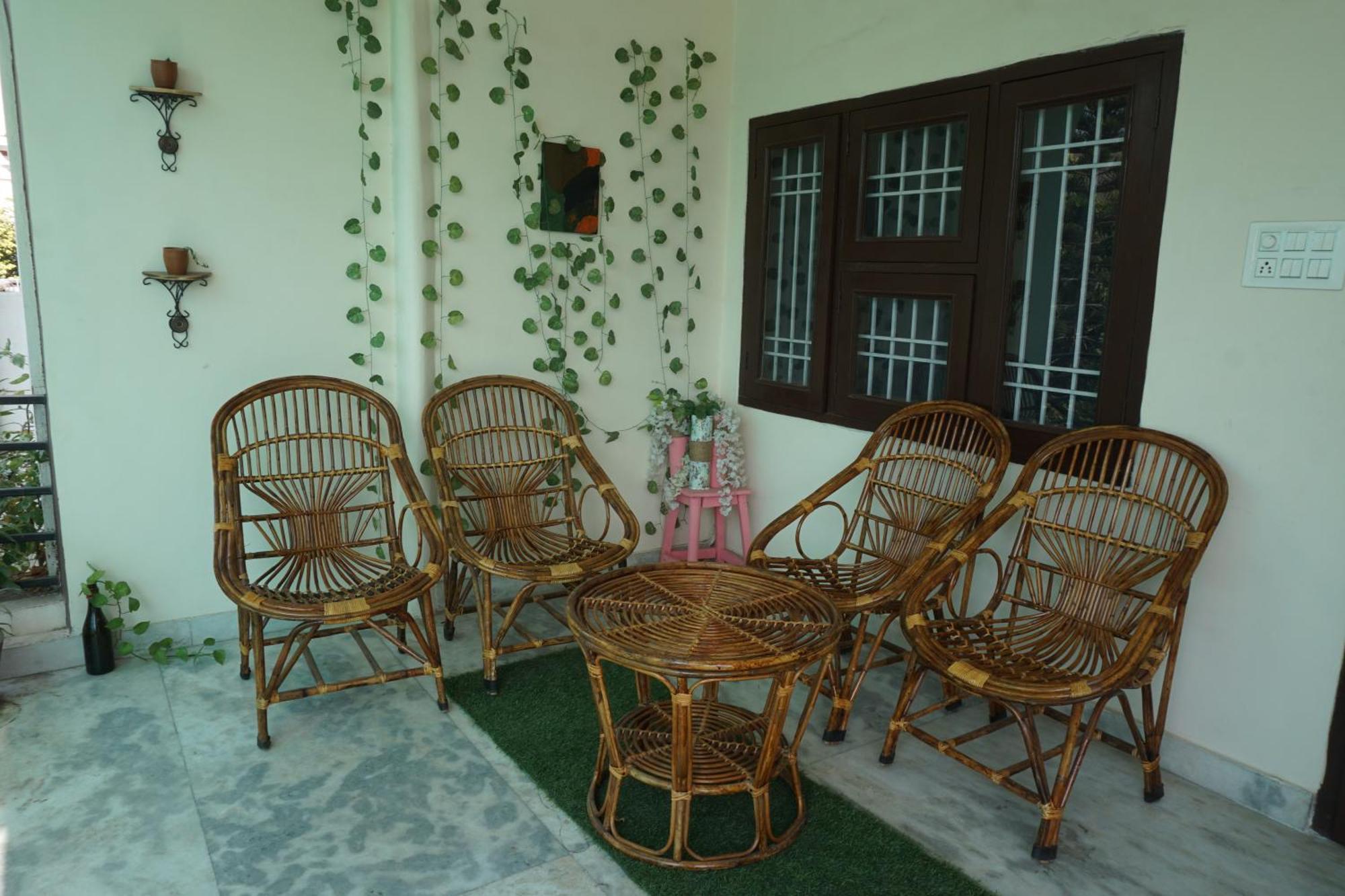 Luxurious 3bhk Urban Retreat Apartment