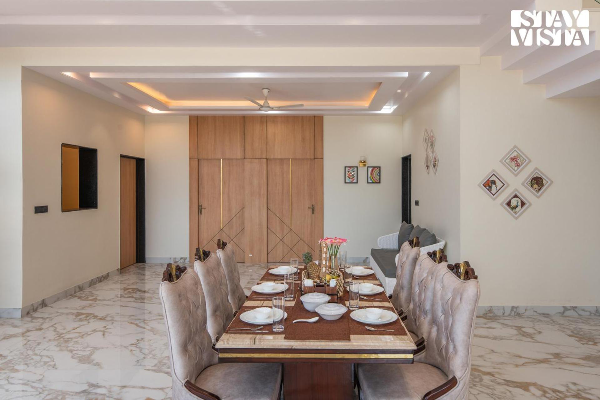 Stayvista's Avadh Vatika - Mountain-view With Outdoor Pool, Lawn Featuring A Gazebo & Bar * Jaipur