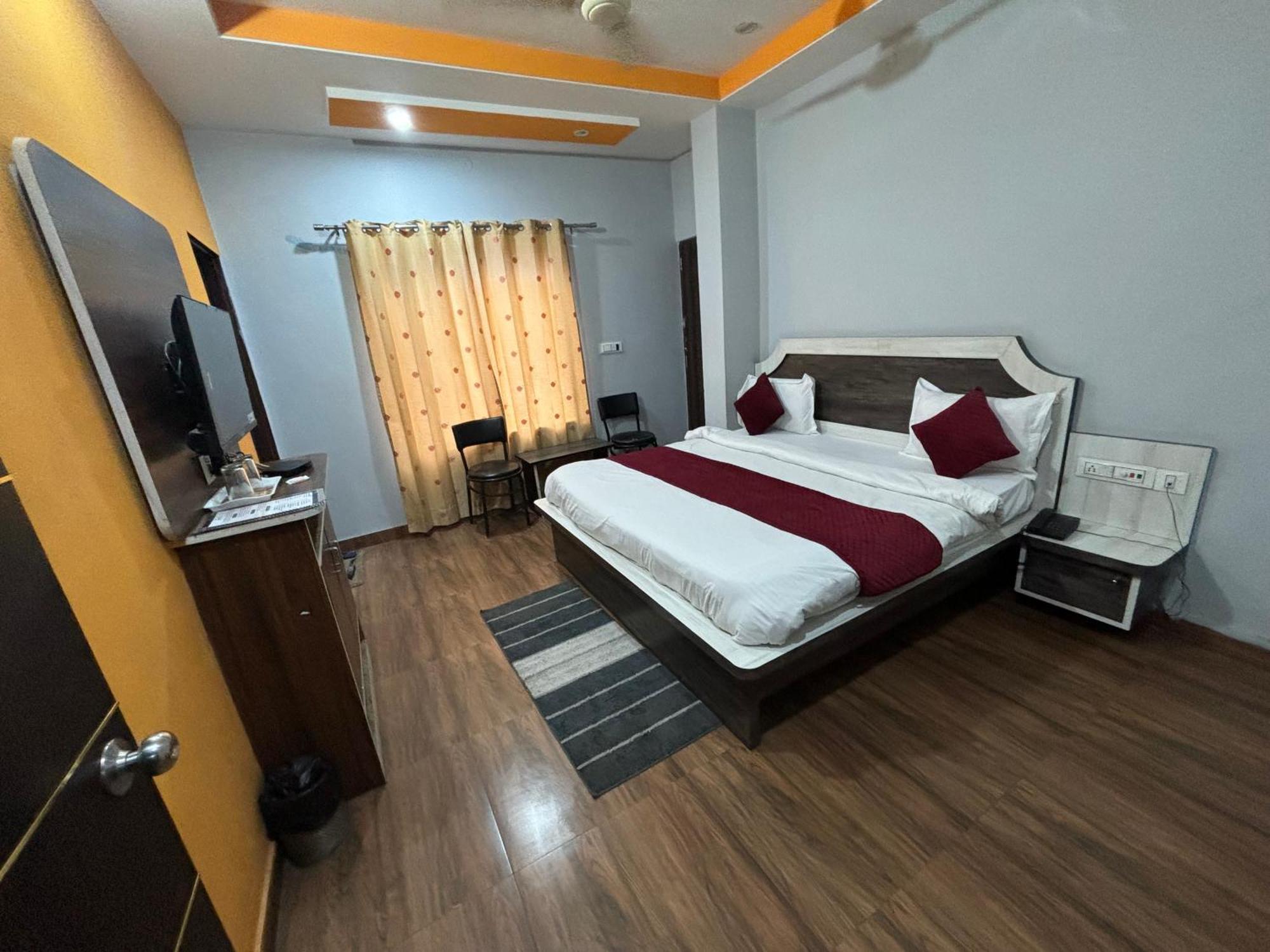 Lakhdatar Palace Hotel Jaipur