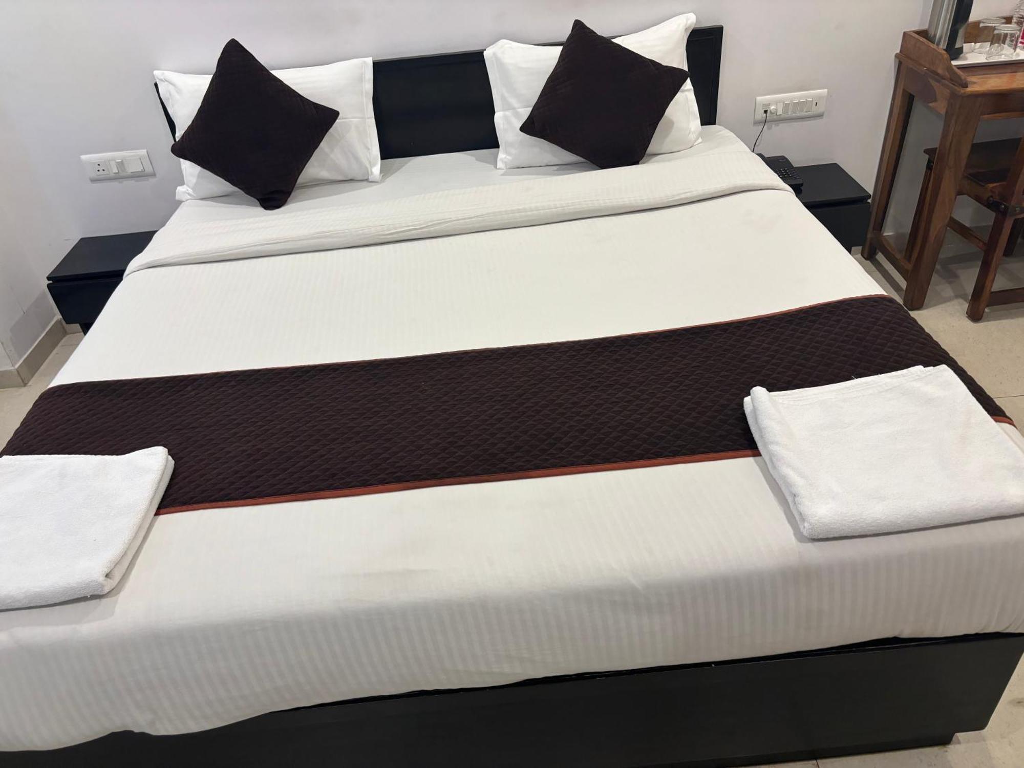 Life Hotel 3*