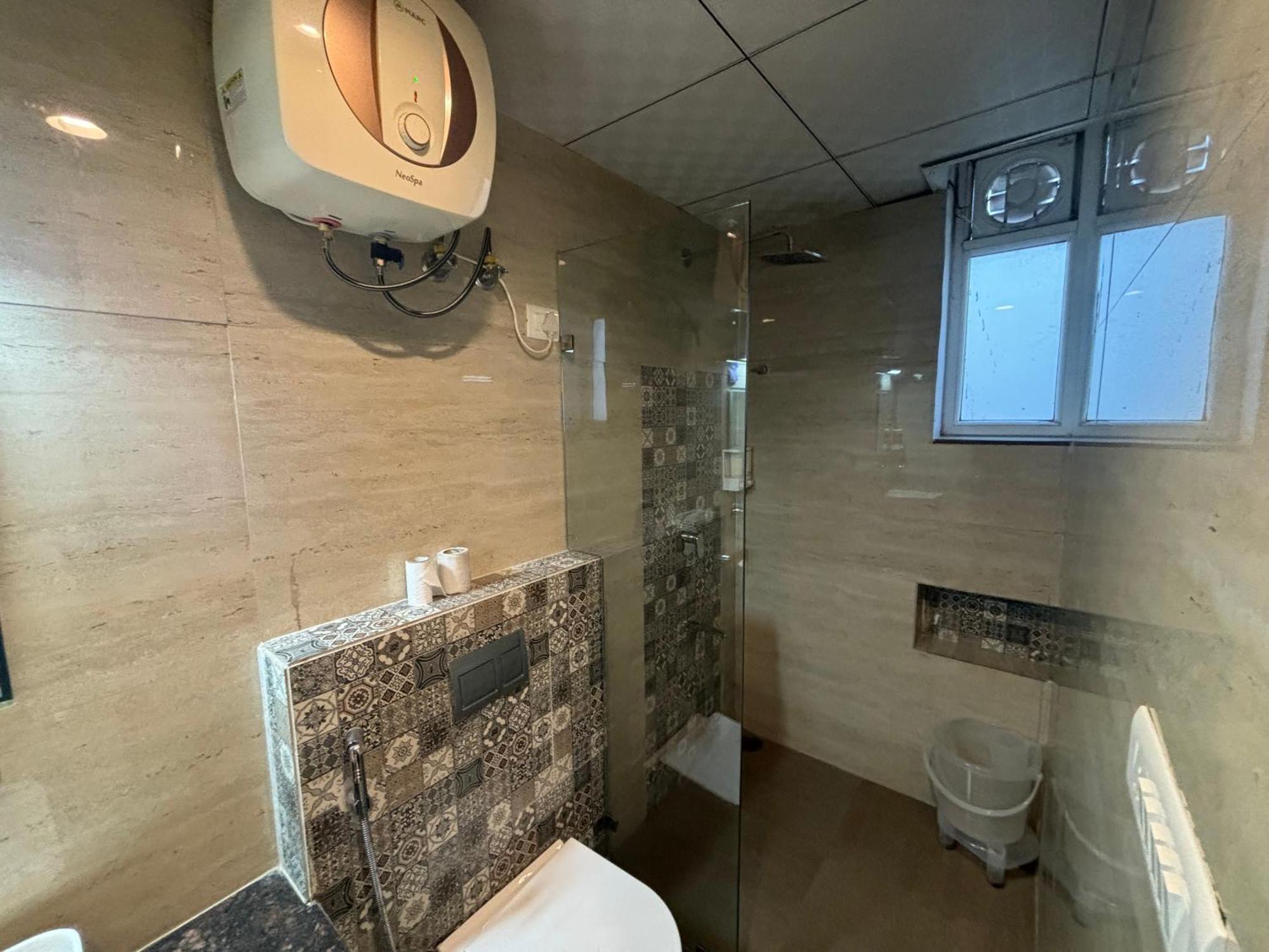 Life Hotel 3*