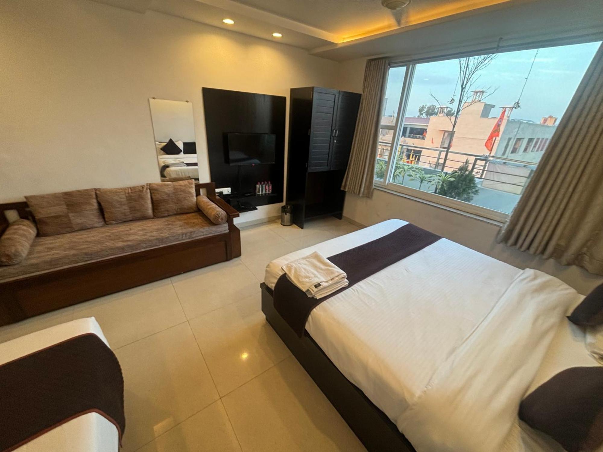 Hotel Life Jaipur