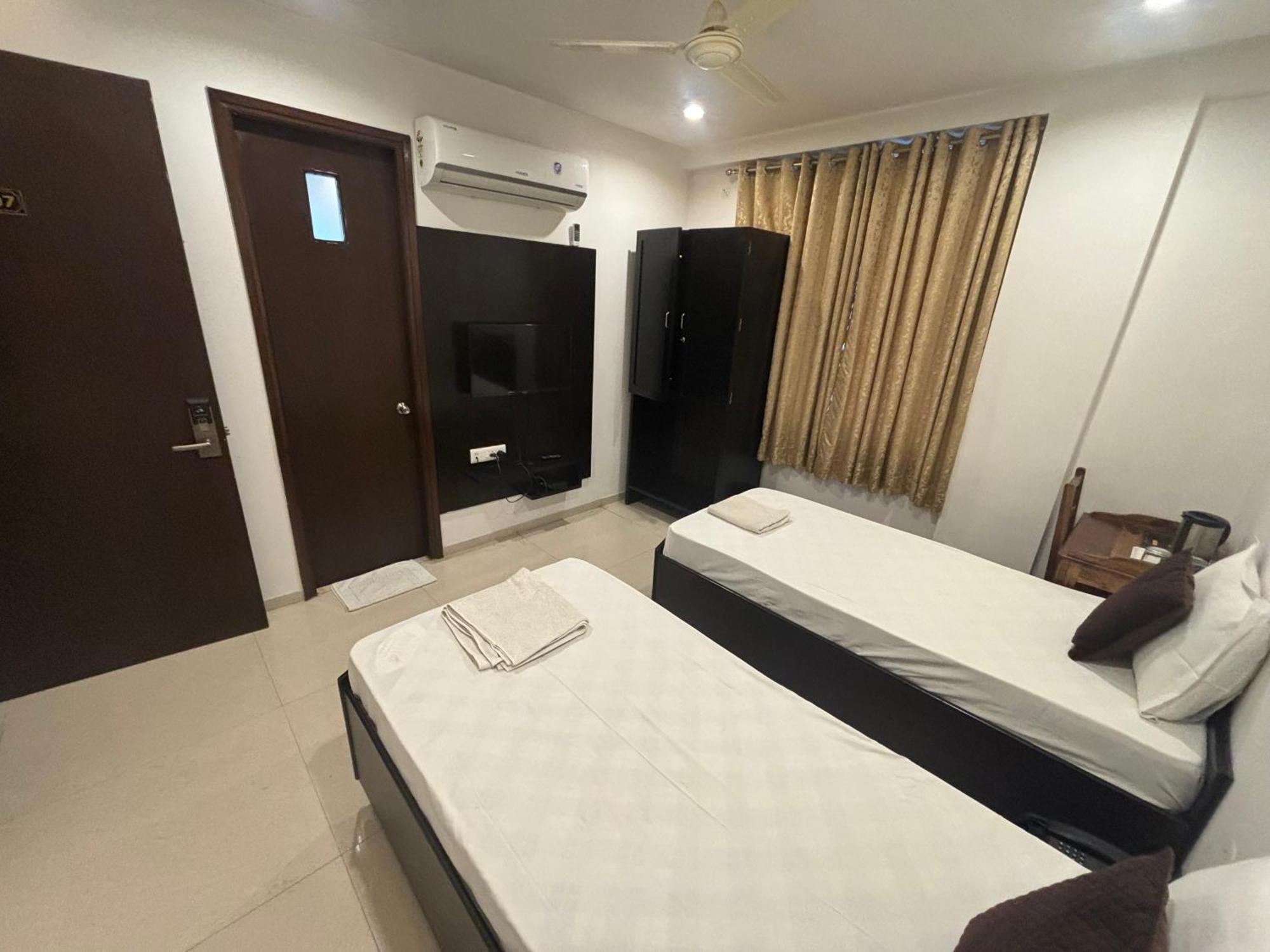Life Hotel 3*